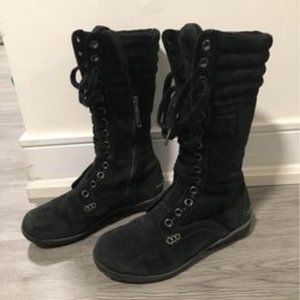 Helly Hansen boots